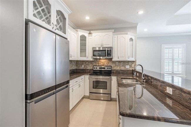 Building Photo - 2323 W Cherry St