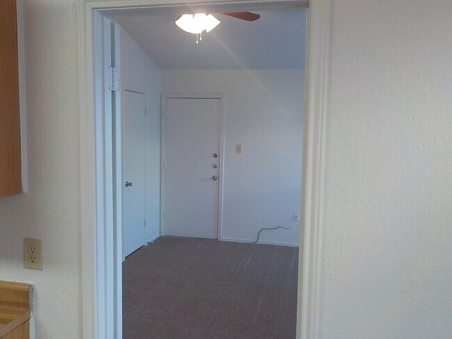 Building Photo - 523 Cutty Trail