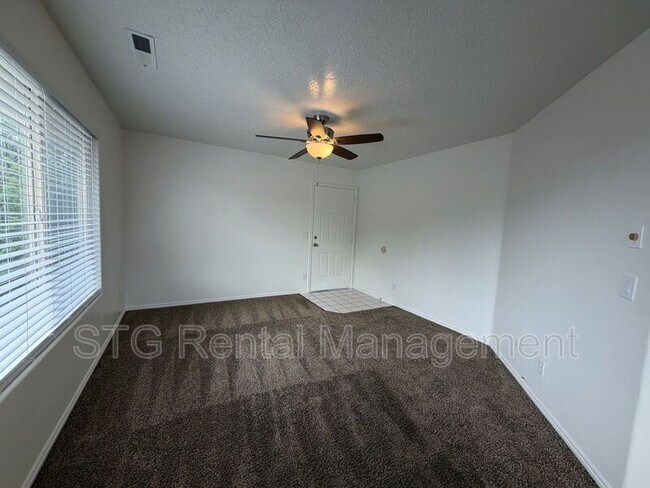 Building Photo - 425 E 1050 S