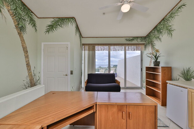 Building Photo - 1593 Pinellas Bayway S