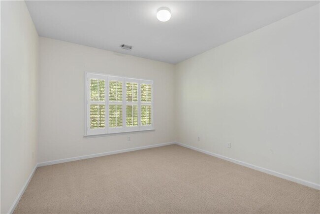 Building Photo - 1886 Greystone Oaks Way