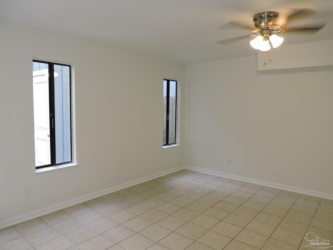 Building Photo - 9725 US-98