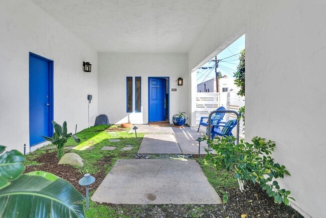 Building Photo - Gorgeous ocean view home at Windansea Beach!