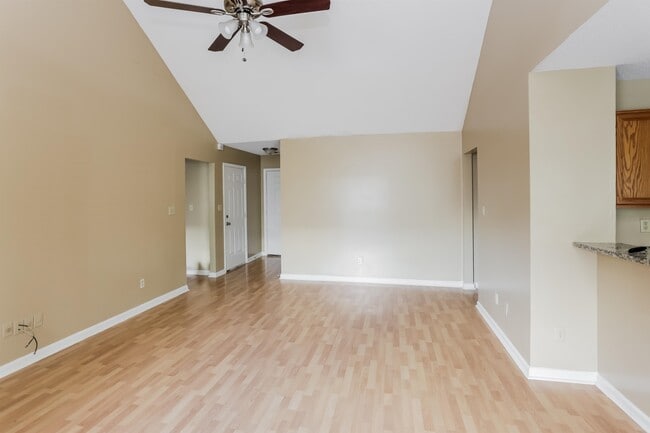 Building Photo - 7094 Showboat Ln