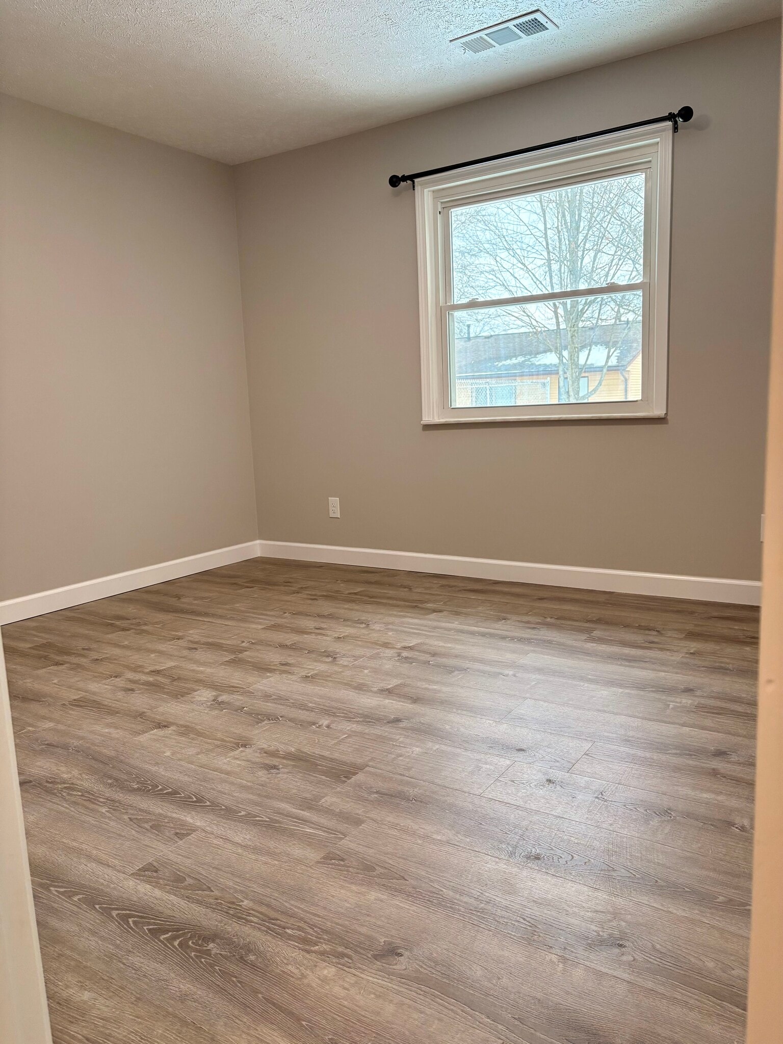 Building Photo - 1809 Sawmill Pl