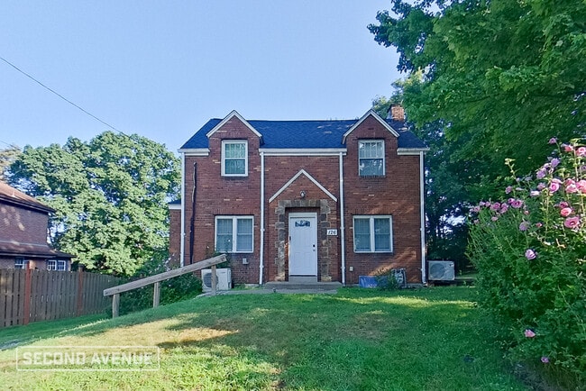 Building Photo - 126 Milliken Ave