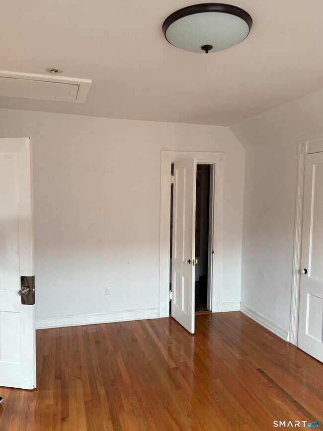 Building Photo - 119 Dwight St