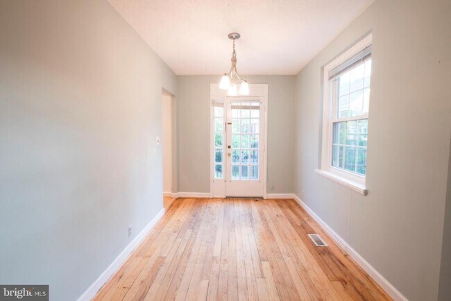 Building Photo - 4859 S 28th St