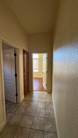 Building Photo - 5959 E Via Casella Dr