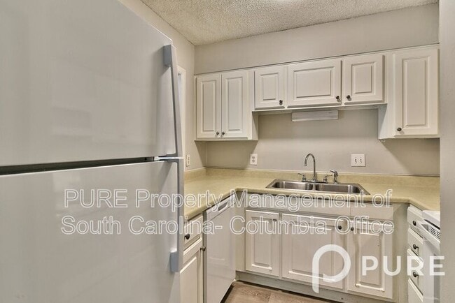 Building Photo - 2068 Watermark Pl