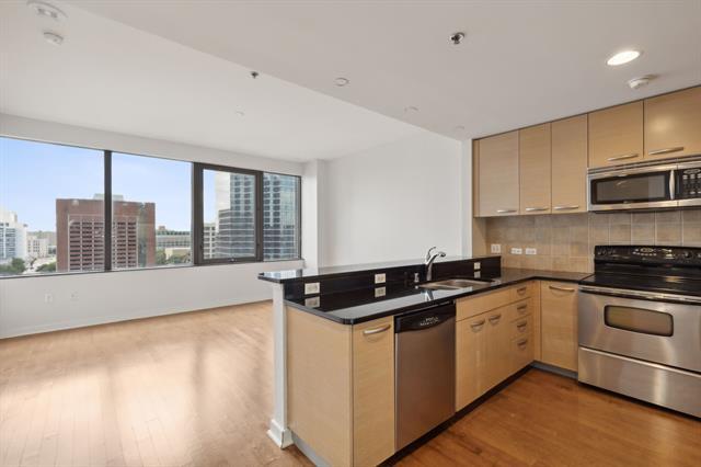 Building Photo - 1200 Main St