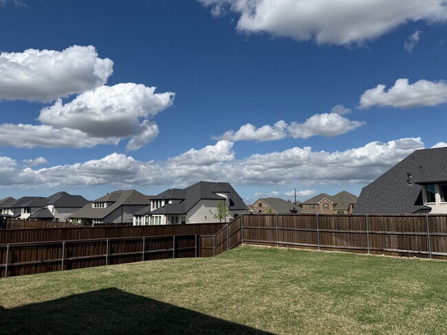 Building Photo - 1731 Tombstone Dr