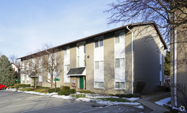 Primary Photo - 100 Delaware Ave