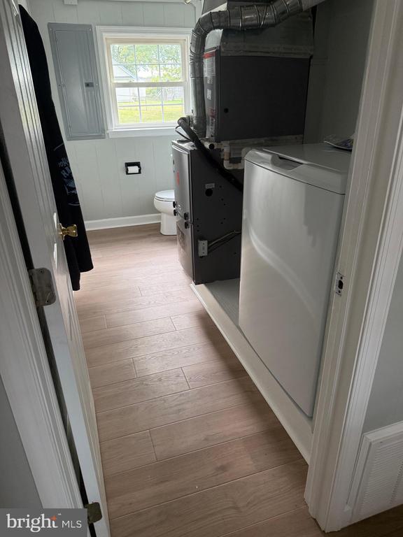 Building Photo - 810 S Harmony Rd