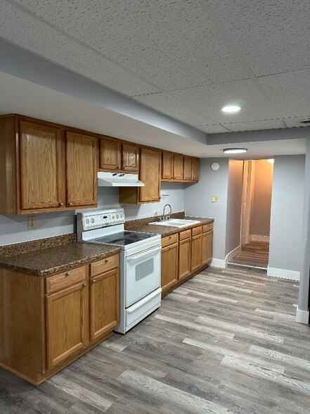 Building Photo - 239 S 17th St
