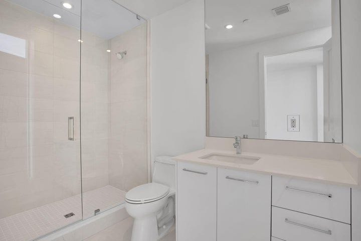 Building Photo - 151 N Seabreeze Blvd