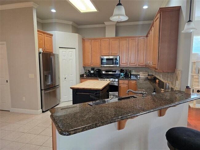 Building Photo - 8613 SW 76th Pl