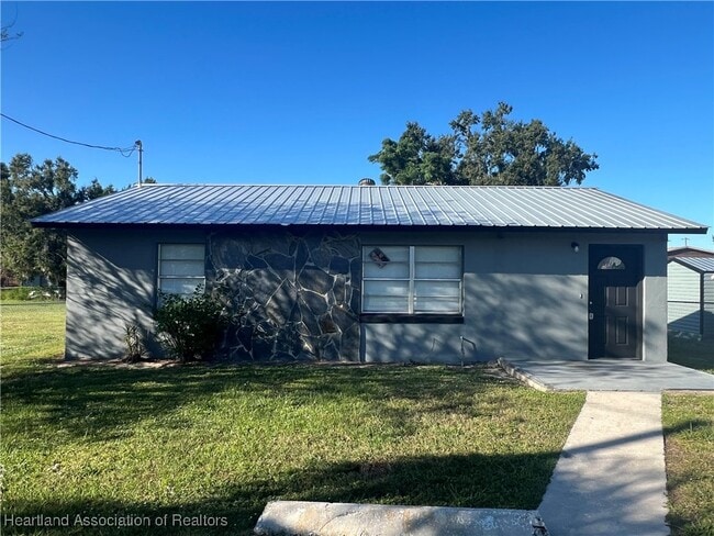 Primary Photo - 213 Ben Hicks St