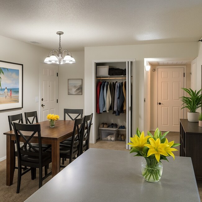 Building Photo - Diamond Valley Apartments