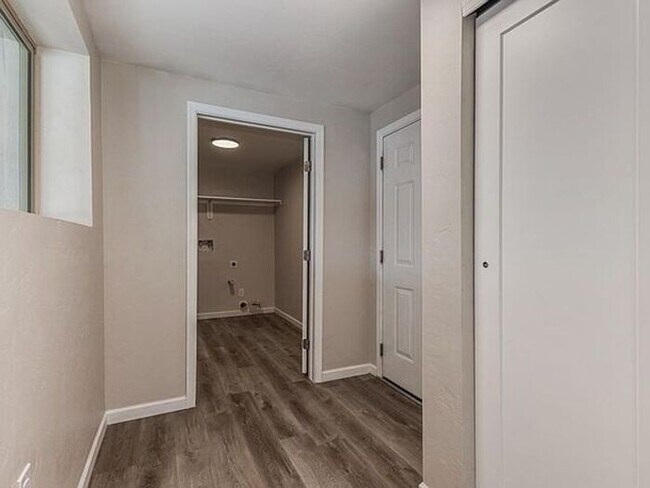 Building Photo - 4BR w/ Pool + Covered Patio in Tucson 85704