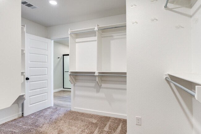 Building Photo - 1614 141st St