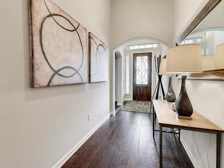 Building Photo - 2405 Muzzie Ln