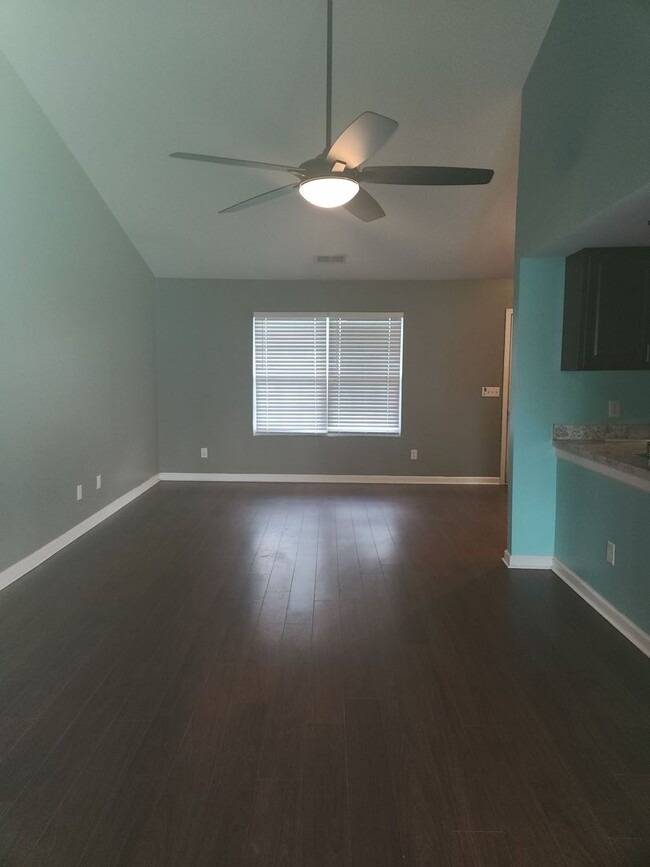 Building Photo - Cute 3-Bedroom 2 Bath Northeast Columbia