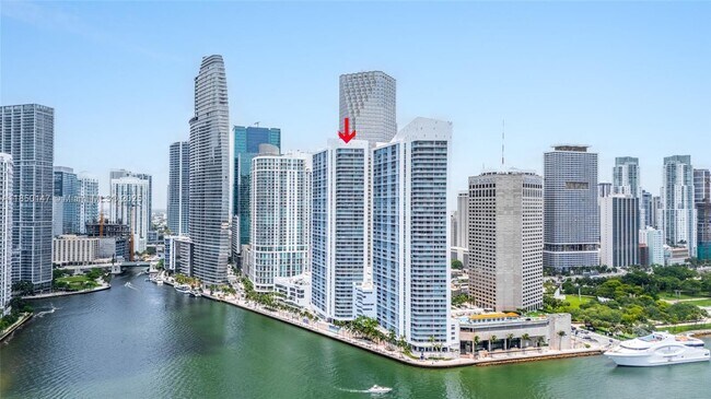 Building Photo - 325 S Biscayne Blvd