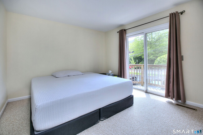 Building Photo - 23 Glenrock