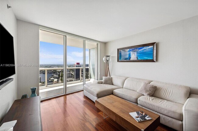 Building Photo - 1800 S Ocean Dr