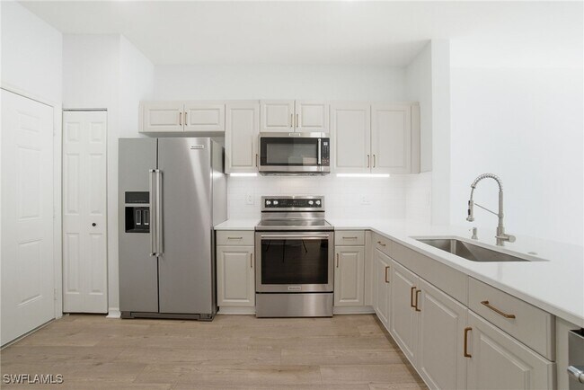 Building Photo - 3009 Palmetto Oak Dr