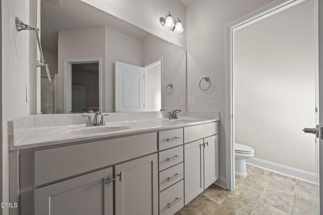 Building Photo - 75 Rolling Waters Ct