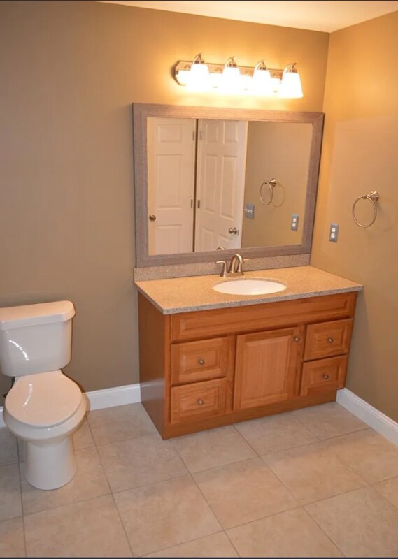 Building Photo - 308 Sparks Ln