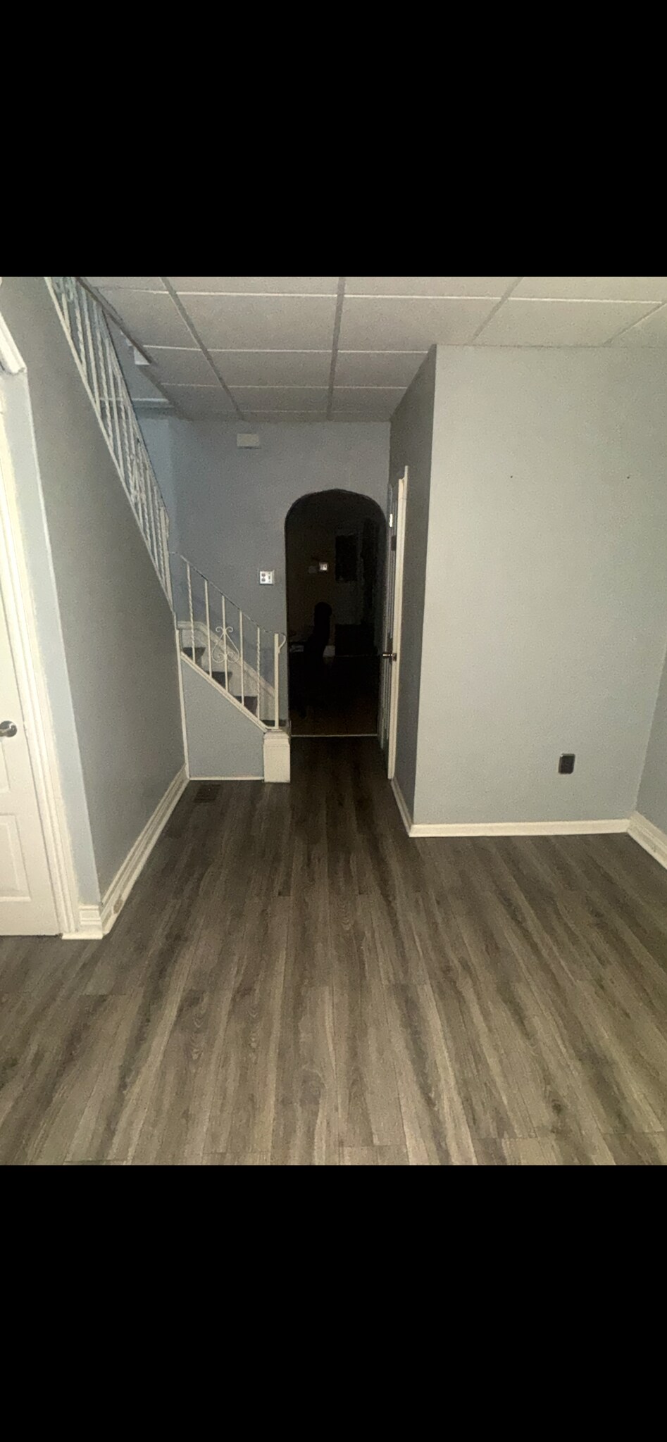 LIVING - 1046 Madison Ave