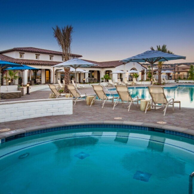 Building Photo - Newer 55+ Gated SOLAR Home in El Dorado Hills for Rent