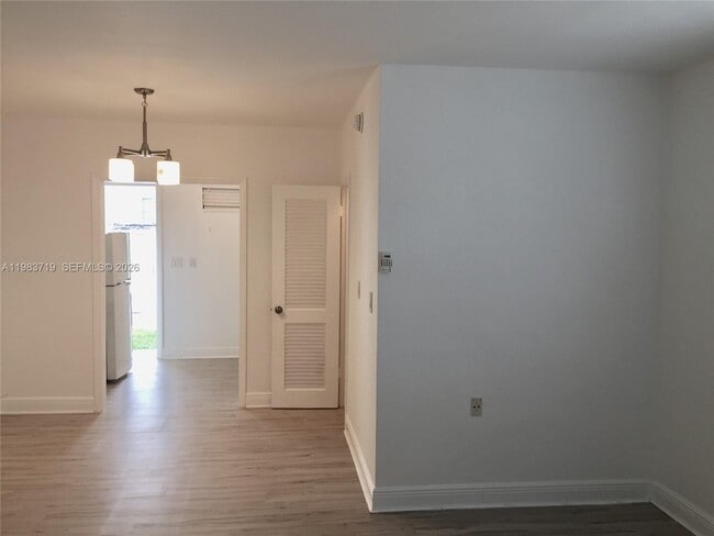 Building Photo - 535 74th St