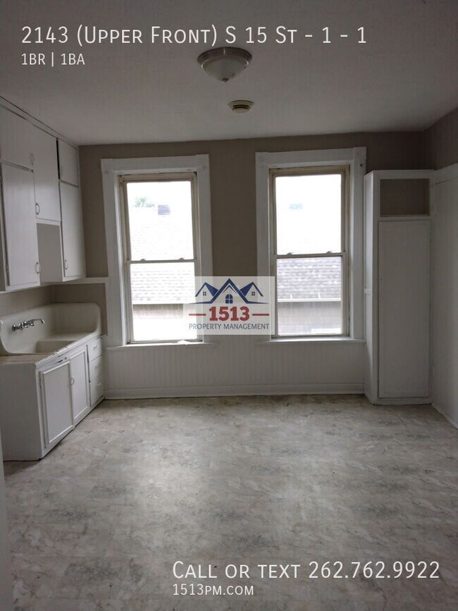Building Photo - 2143 S 15th St