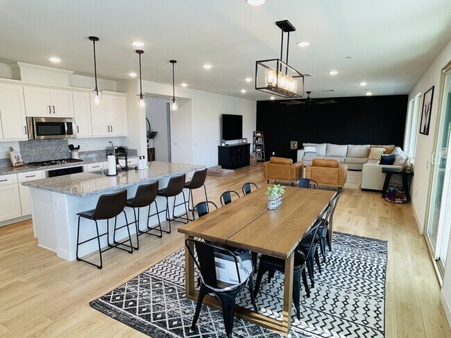 Building Photo - 30891 Laelia Cir