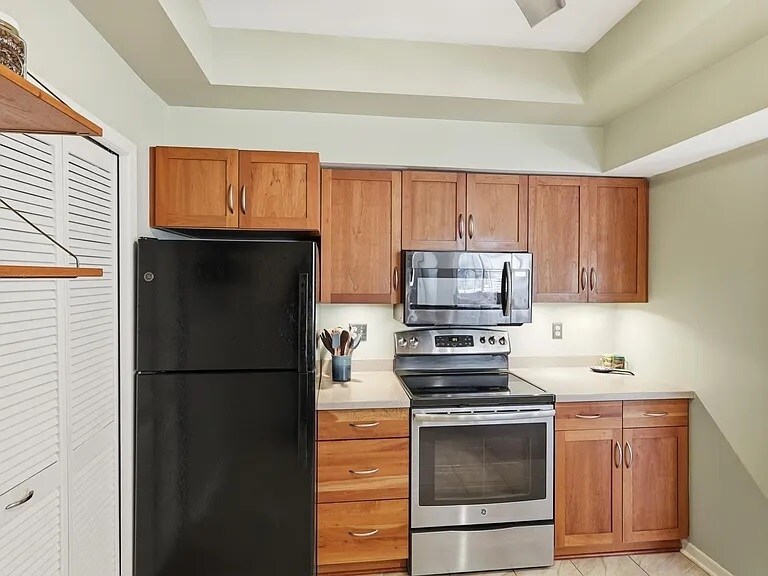 Building Photo - 18071 Settlers Way