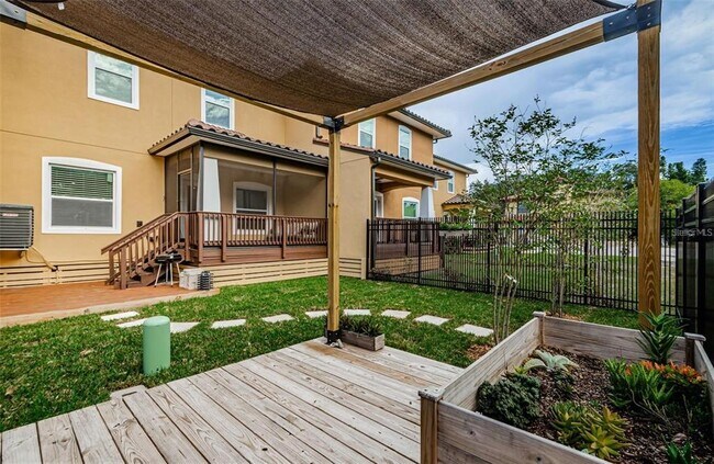 Building Photo - 1954 Freedom Dr