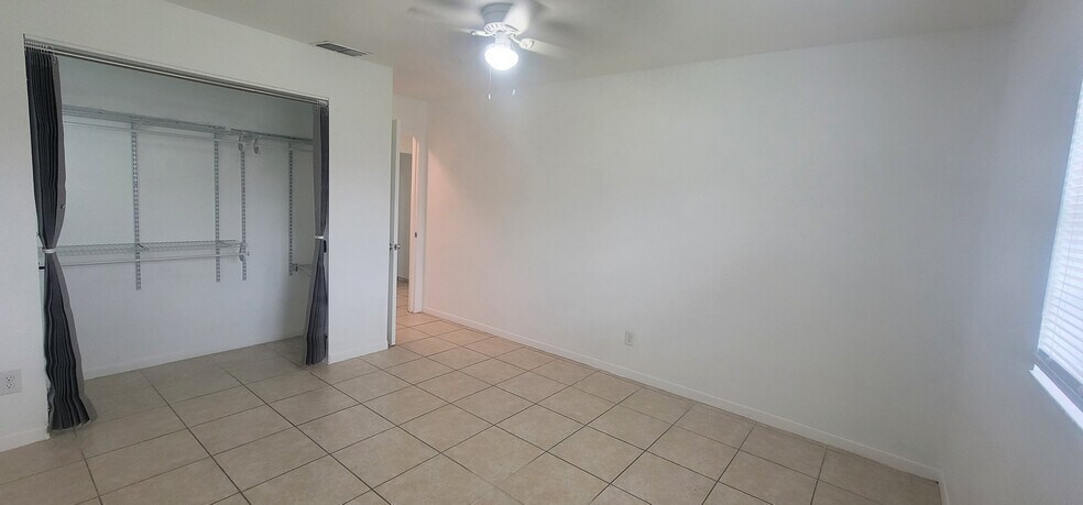 Building Photo - 7204 N Cameron Ave