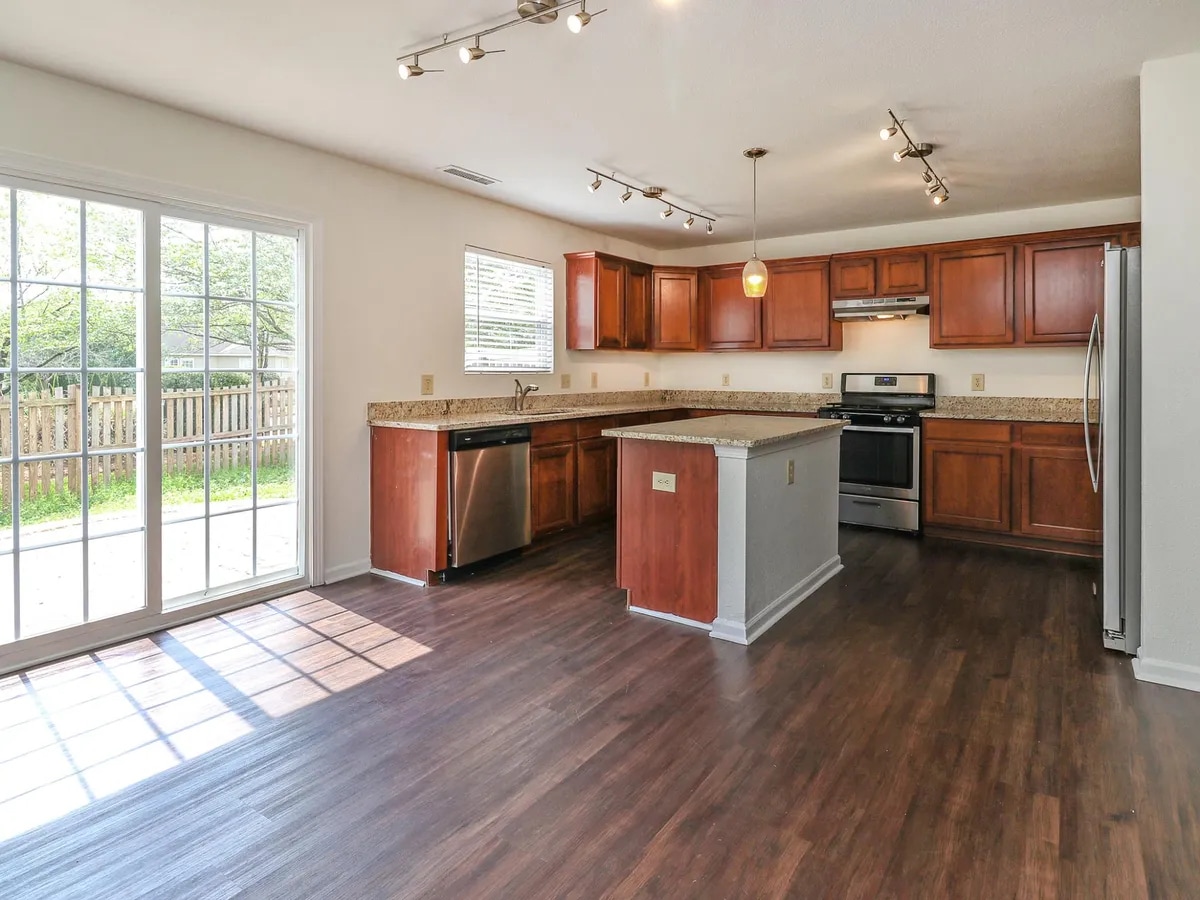 Building Photo - 3609 McDuff Ct