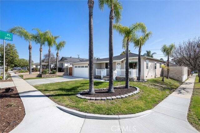 Building Photo - 620 Pepperwood Dr