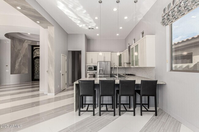 Building Photo - 15211 E Staghorn Dr