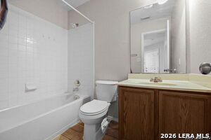 Building Photo - 323 Amberdale Oak