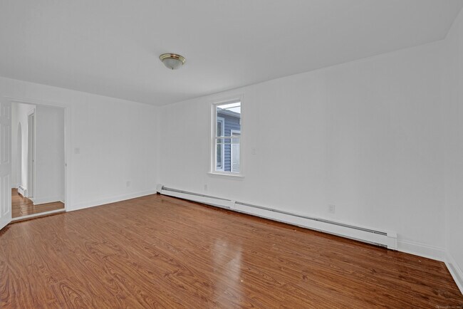 Building Photo - 72 Fairmount Ave