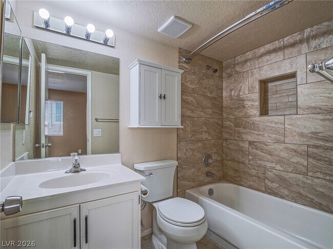 Building Photo - 912 Boulder Springs Dr