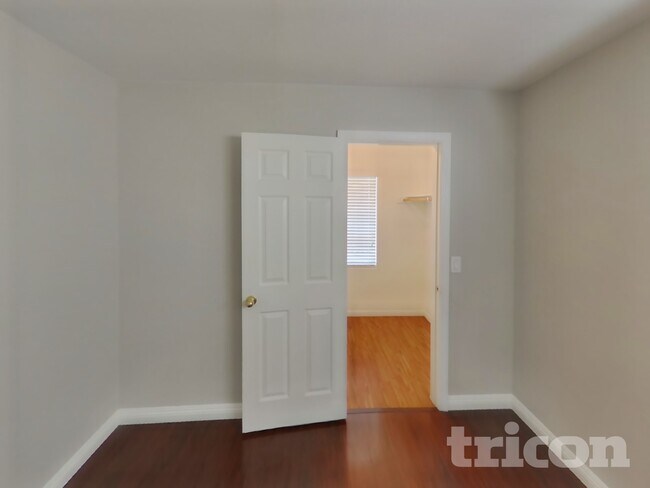 Building Photo - 3643 Sanwood St