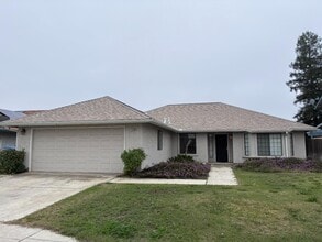 Building Photo - 1430 Fir Ave