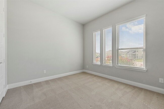 Building Photo - 12732 Cooper River Trl